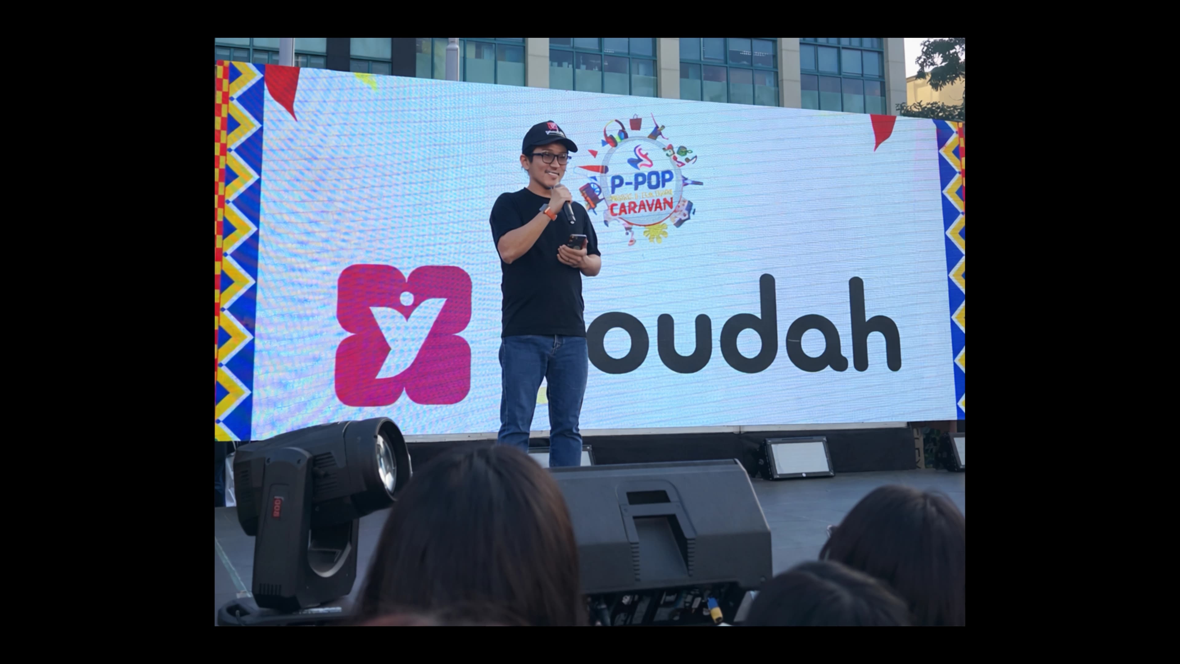 Students from the University of Makati register for the ASEAN–Korea ROUND Music Festival 2026 ticket campaign through the Youdah platform.